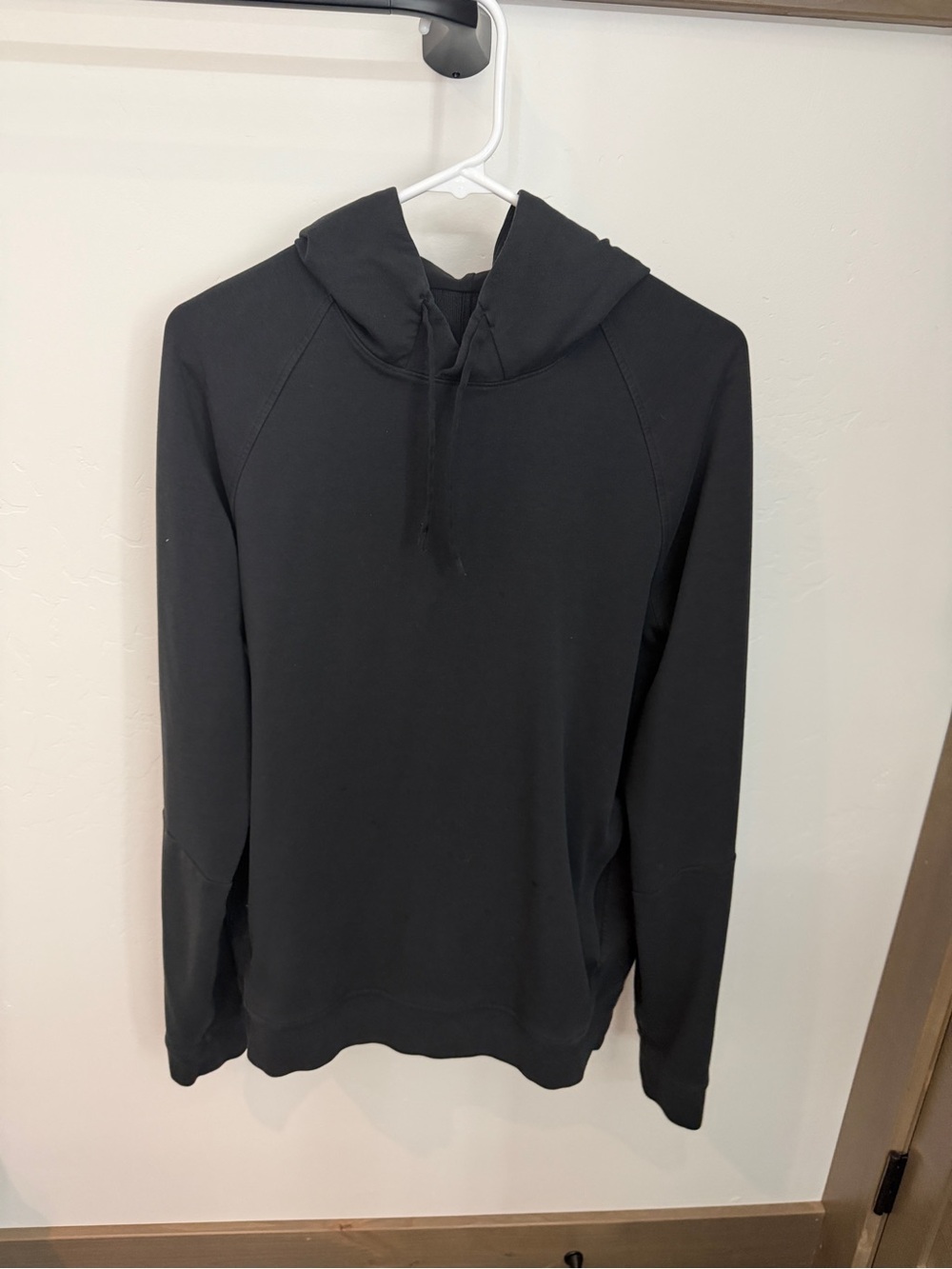 Men's Black Pullover Hoodie Lululemon